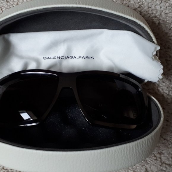 BALENCIAGA SUN GLASSES - Picture 4 of 5